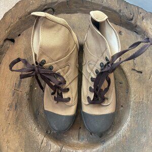 Orvis Clearwater tan beige canvas felt bottom flyfishing wading boots men's 9